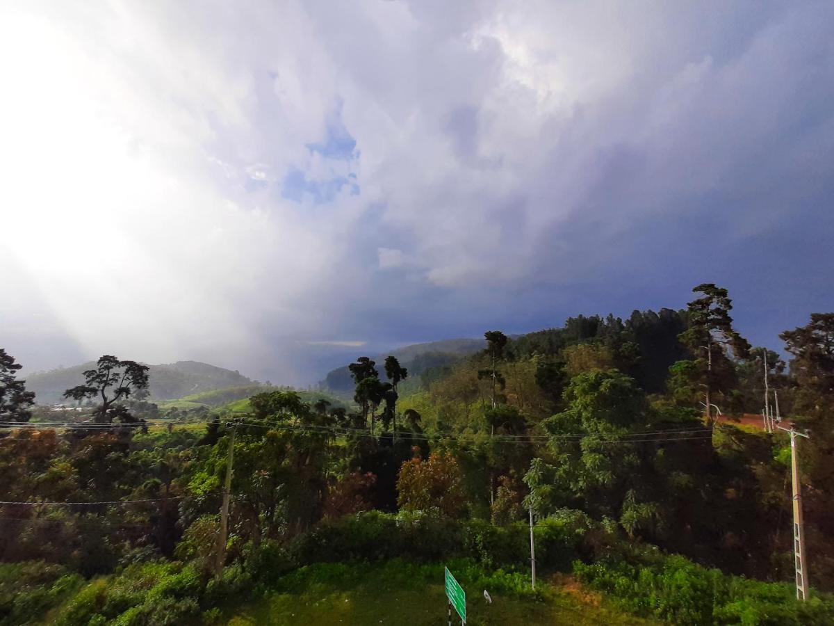 Hotel Olinka Haputale Bagian luar foto