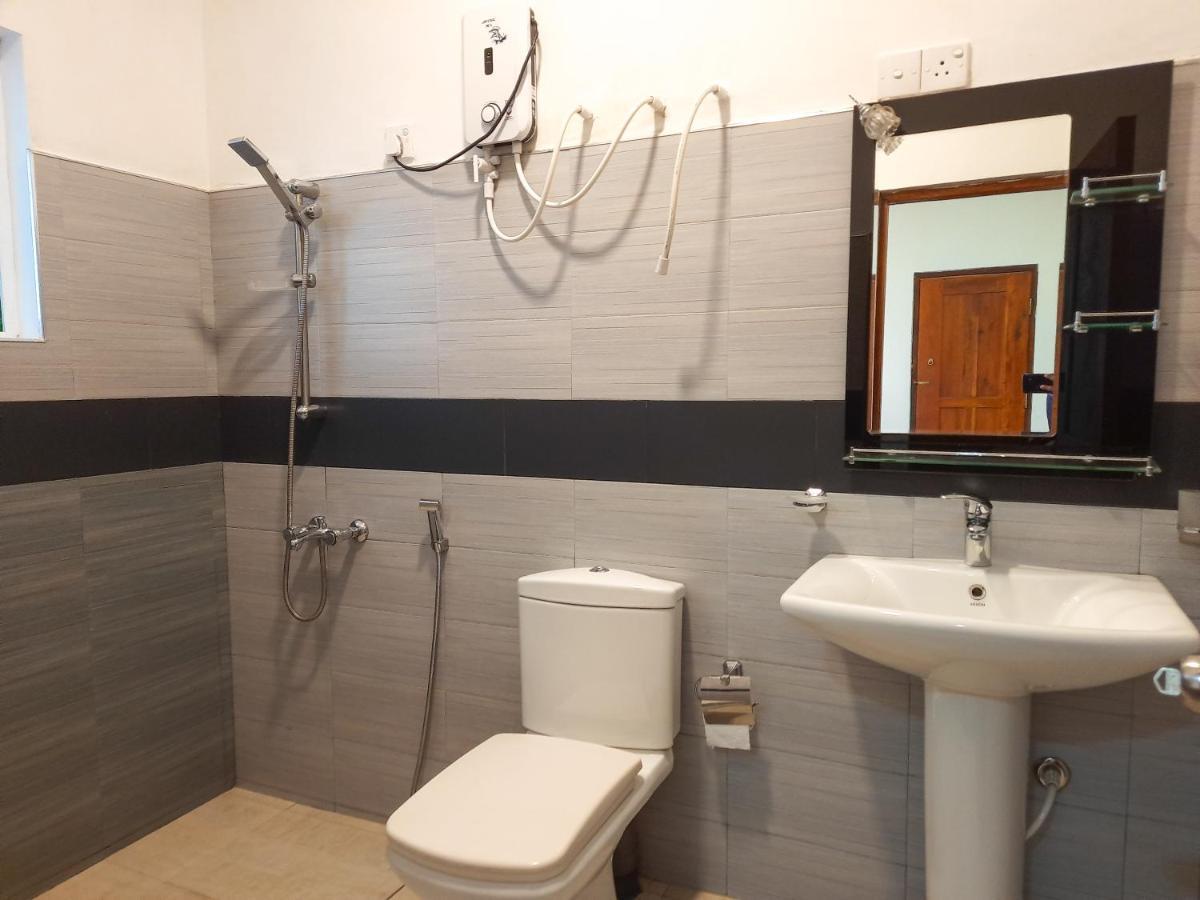 Hotel Olinka Haputale Bagian luar foto